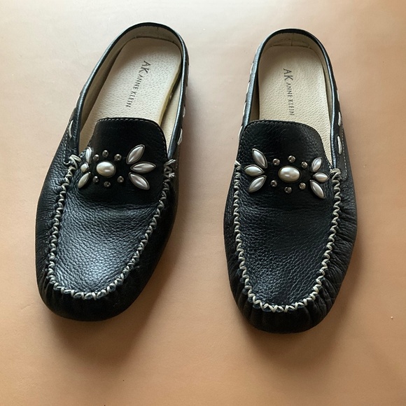 Anne Klein Women’s Slides in Black Size 7.5M with beads accent - Picture 2 of 6